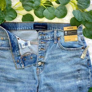 Aero button up north jeans